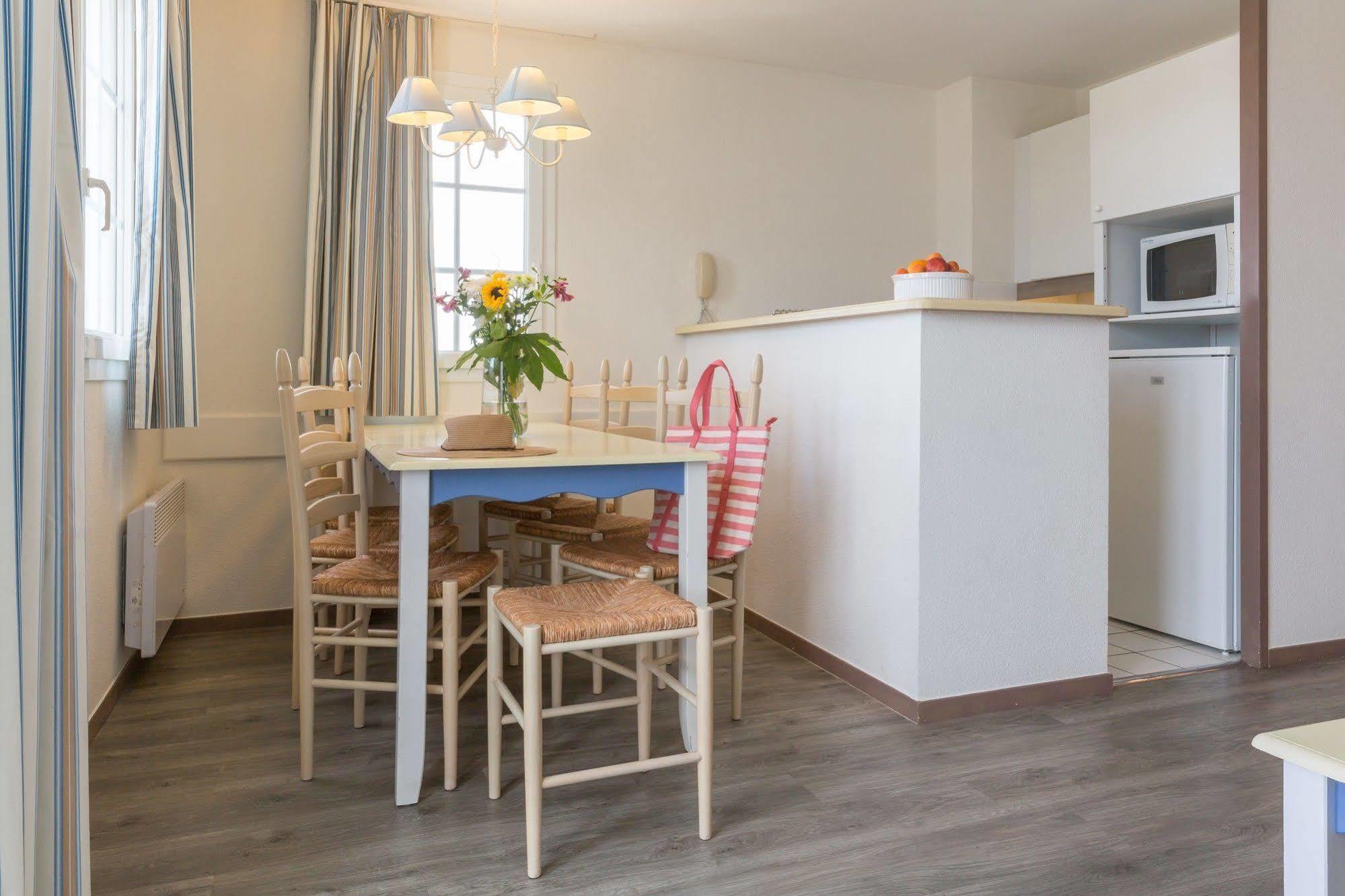Pierre & Port Du Crouesty Apart-hotel